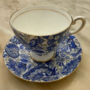 Vintage Royal Tuscan Fine Bone China Elegant Teacup and Saucer Set Blue and Gold